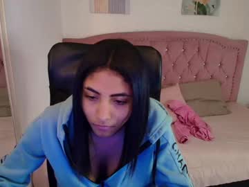 Shaneelle Chaturbate stream image from June 20, 2025