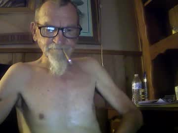 Crucerichard Chaturbate stream image from June 20, 2025