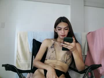 Fuckinghotgazy Chaturbate stream image from June 20, 2025