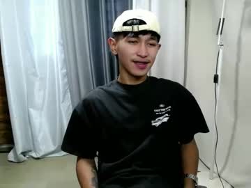 Hugecockchristian Chaturbate stream image from June 20, 2025