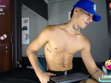 Max_Walker0 Chaturbate stream image from June 20, 2025