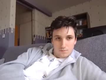 Moragerer Chaturbate stream image from June 20, 2025