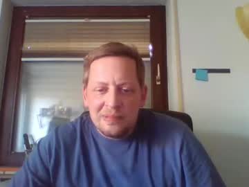 Blonde32m Chaturbate stream image from June 20, 2025