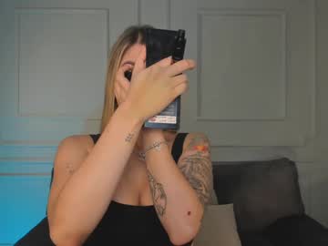 Evebenson Chaturbate stream image from June 20, 2025