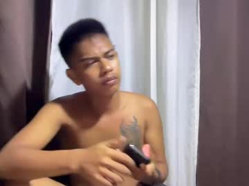Boyax16 Chaturbate stream image from June 20, 2025