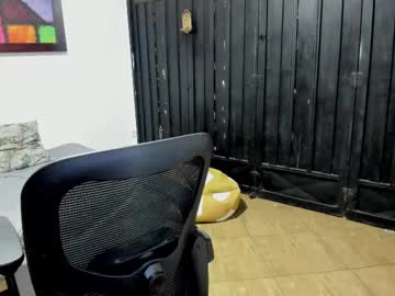 Golden_Ryan Chaturbate stream image from June 20, 2025