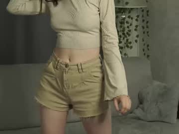 Velveteve Chaturbate stream image from June 20, 2025