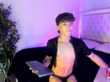 Wyatt_Rose Chaturbate stream image from June 20, 2025