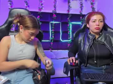 Hornyy_Mom Chaturbate stream image from June 20, 2025