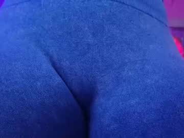 Julieta_Russell Chaturbate stream image from June 20, 2025