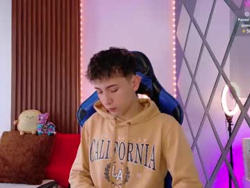 Naughty__Chris Chaturbate stream image from June 20, 2025
