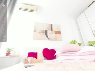 Nadeen_ Chaturbate stream image from June 20, 2025