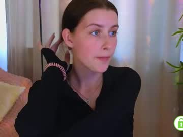Lily_Aurum stream image from June 20, 2025