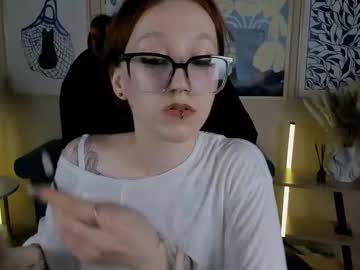 Reynhilld Chaturbate stream image from June 20, 2025