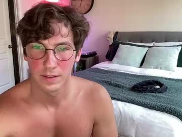 Mizzo001 Chaturbate stream image from June 20, 2025