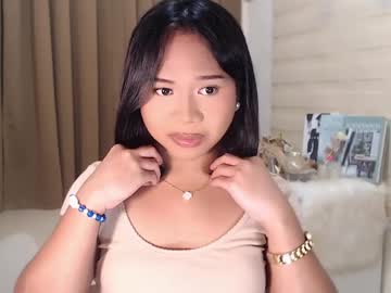 Sweet_Hoelly Chaturbate stream image from June 20, 2025