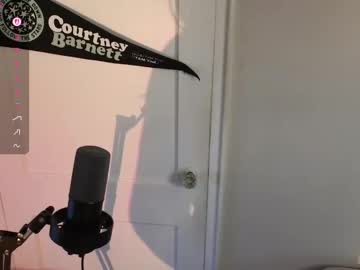 Violetwinter666 Chaturbate stream image from June 20, 2025