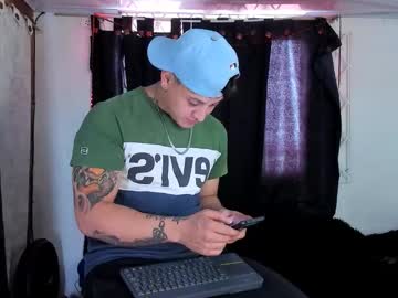 Kaledd_Musclee Chaturbate stream image from June 20, 2025