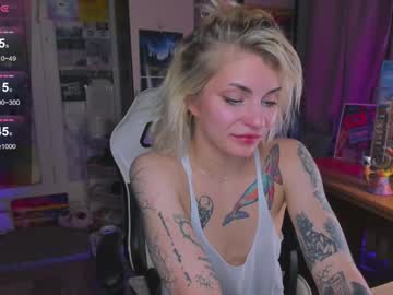 Lissakss Chaturbate stream image from June 20, 2025