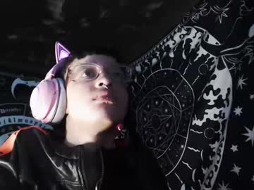 Shadowrocksme Chaturbate stream image from June 20, 2025