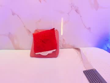 Casseyrossee Chaturbate stream image from June 20, 2025