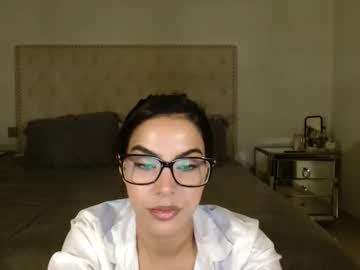 Daddyschica Chaturbate stream image from June 20, 2025