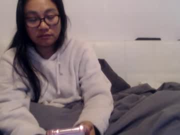 Lovelyquey Chaturbate stream image from June 20, 2025