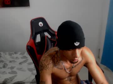 Andres_White Chaturbate stream image from June 21, 2025