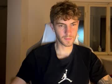 Melodicass Chaturbate stream image from June 21, 2025