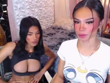 Wildroxie Chaturbate stream image from June 21, 2025