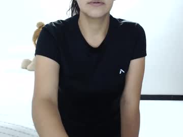 Julia_222 Chaturbate stream image from June 21, 2025