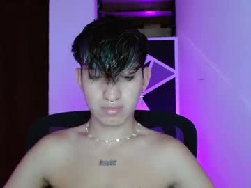 Littlextrem Chaturbate stream image from June 21, 2025