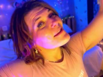 Southernkissesxo Chaturbate stream image from June 21, 2025