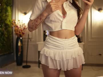 Angel_Luisa Chaturbate stream image from June 21, 2025