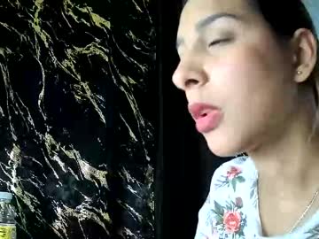 Ambersky2 Chaturbate stream image from June 21, 2025