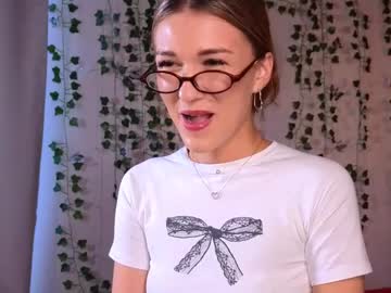 Bridgetgodbold Chaturbate stream image from June 21, 2025