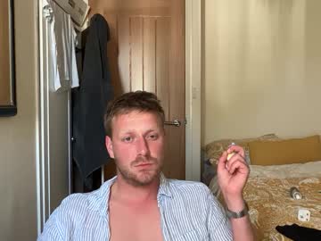Jjjamesxx Chaturbate stream image from June 21, 2025
