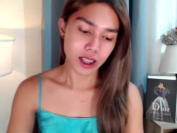 Skyllerkent Chaturbate stream image from June 21, 2025