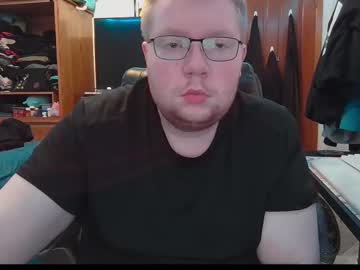 19bichub Chaturbate stream image from June 21, 2025