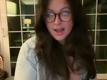 Jellybeanin Chaturbate stream image from June 21, 2025