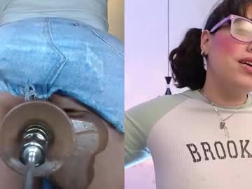 Macarendaniels Chaturbate stream image from June 21, 2025