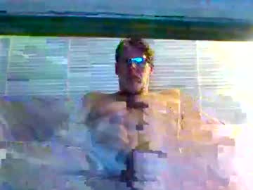 Surfme72 Chaturbate stream image from June 21, 2025