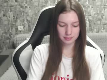 Honeyynancyy Chaturbate stream image from June 21, 2025