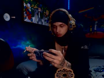 Lilray99 Chaturbate stream image from June 21, 2025