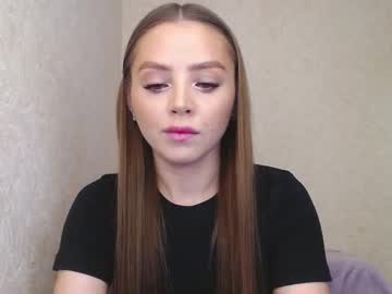 Mollyenjoy07 Chaturbate stream image from June 21, 2025