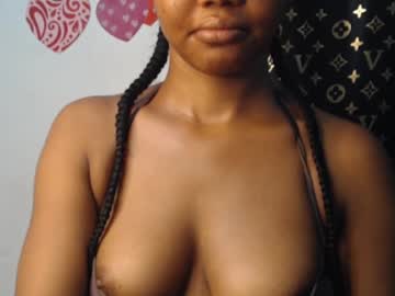 Naomiginger Chaturbate stream image from June 21, 2025