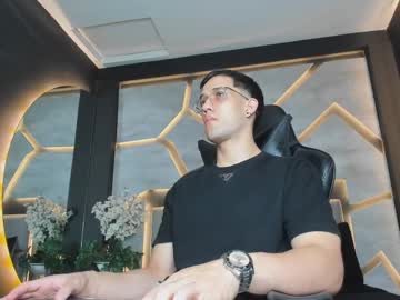 Alexgiraldo_ Chaturbate stream image from June 21, 2025
