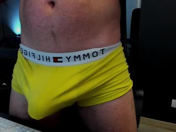 Arongrant Chaturbate stream image from June 21, 2025
