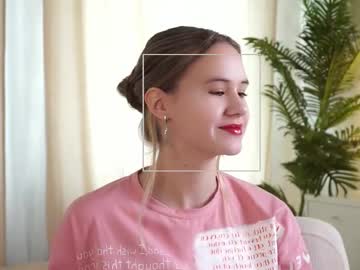Julianadainty Chaturbate stream image from June 21, 2025