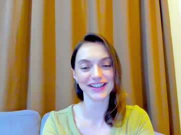 Lovelyeemia Chaturbate stream image from June 21, 2025